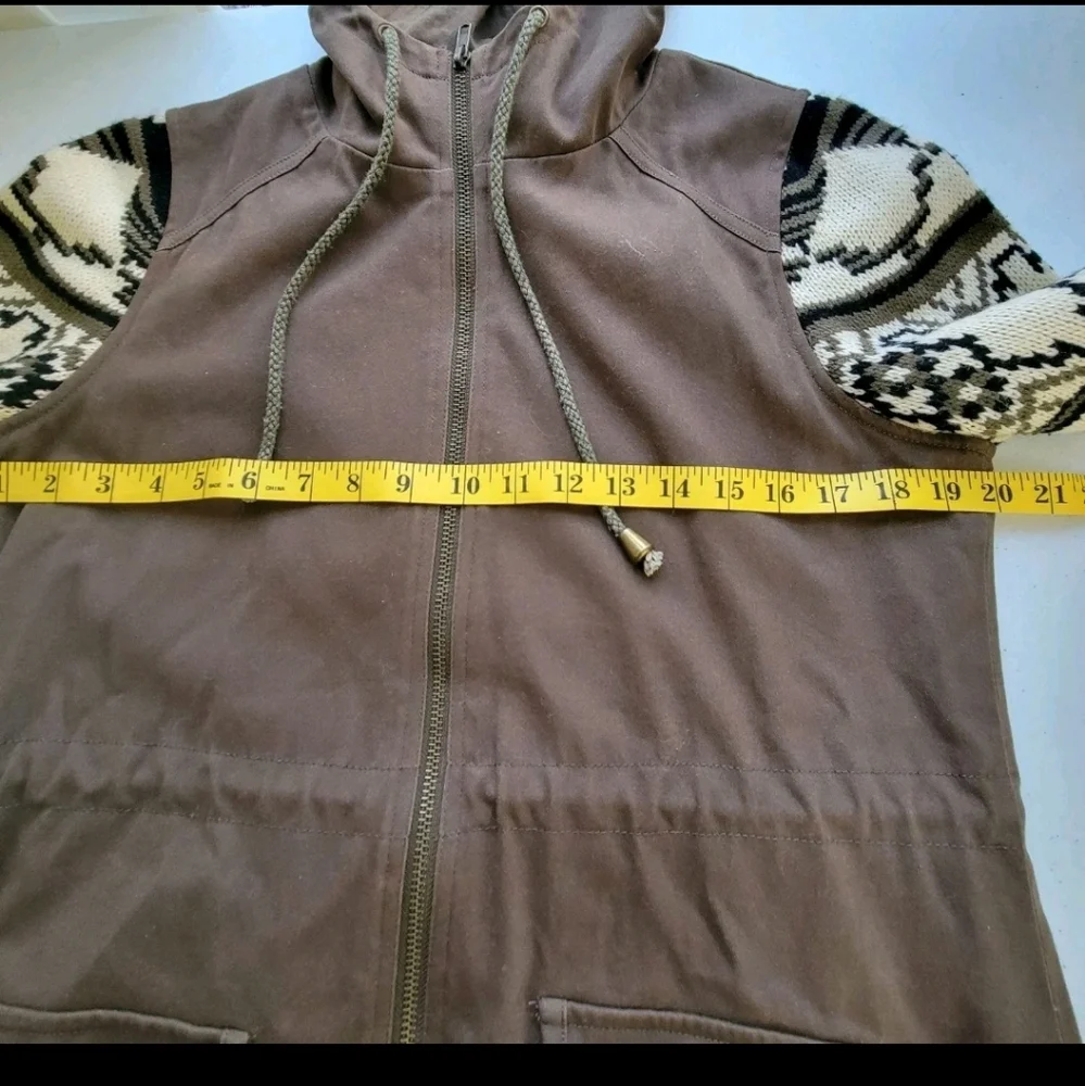Skies Are Blue Women’s Utility Sweater Jacket Medium Brown Hooded Zip-Up Pockets
